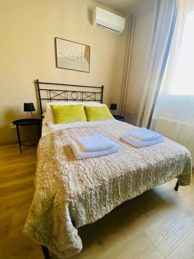City Home Debrecen Bagian luar foto